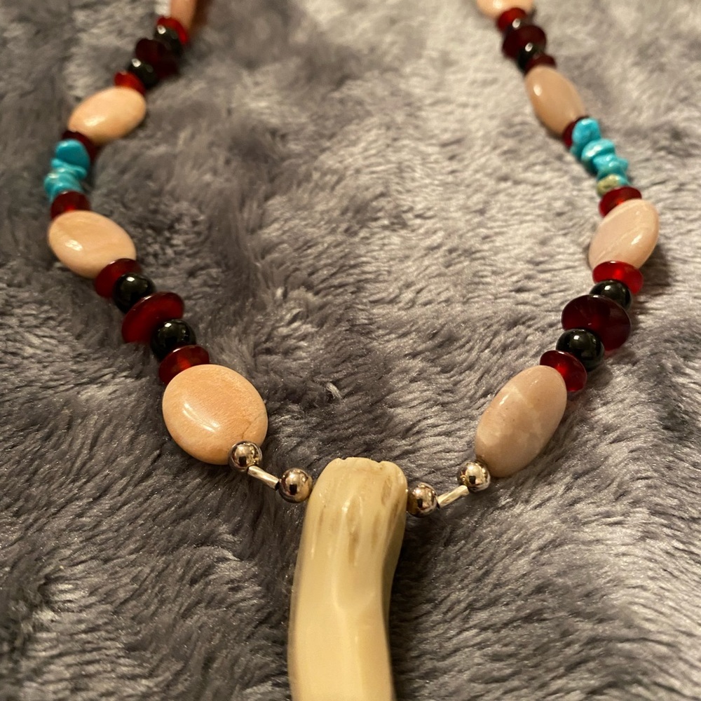 Jewelry - Picture 2 of 3
